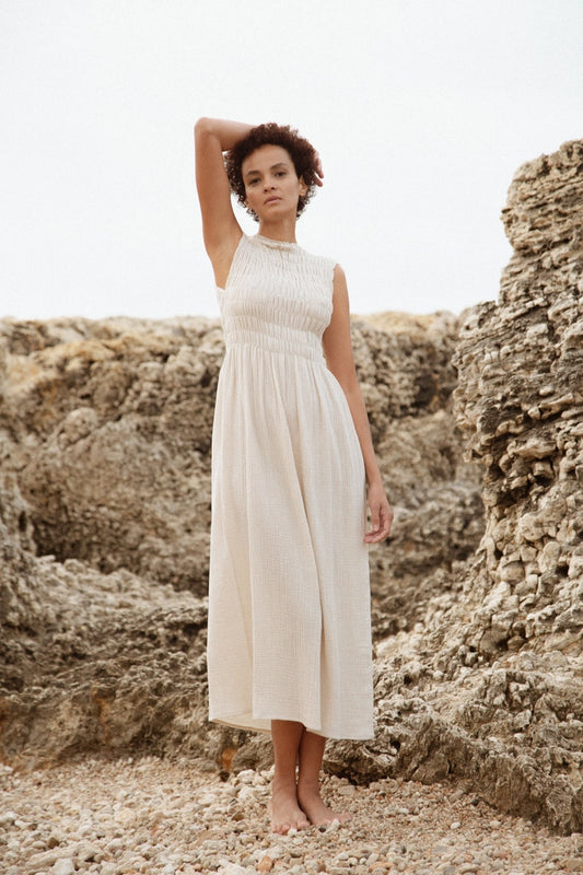 735 Alber Gathered Dress in Organic Cotton Muslin Ecru non dyed white