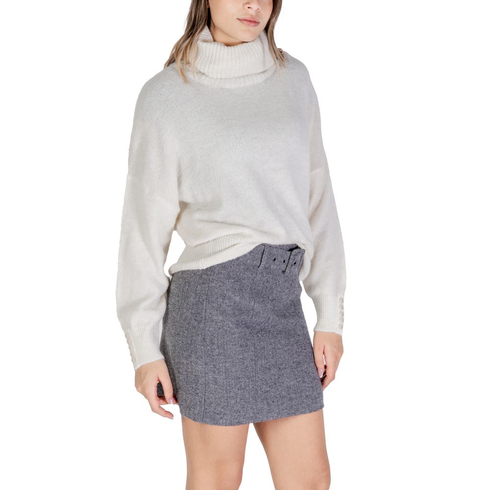 ICHI Cream Marabou Turtleneck