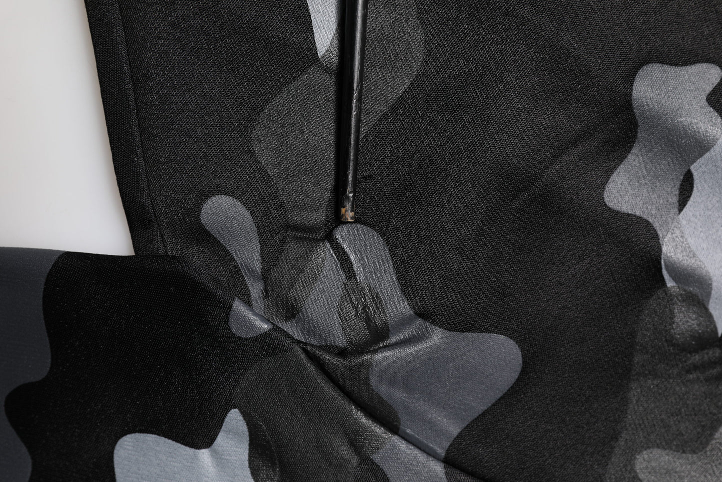 Dolce & Gabbana Black Camouflage Pullover Sweatshirt Sweater